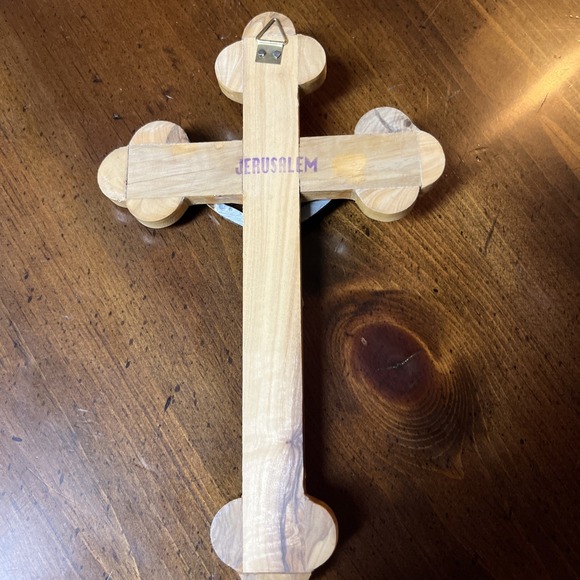 Vintage 70s Wooden Crucifix Jerusalem Stamped Back Copper Colored Jesus - Picture 6 of 7